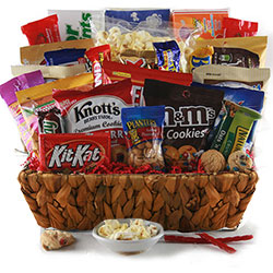 The Grand Snacker - Snack Gift Basket