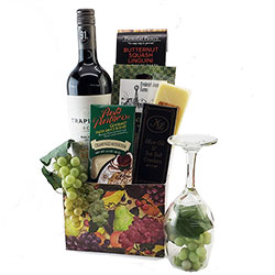 Que Bella - Italian Gift Basket